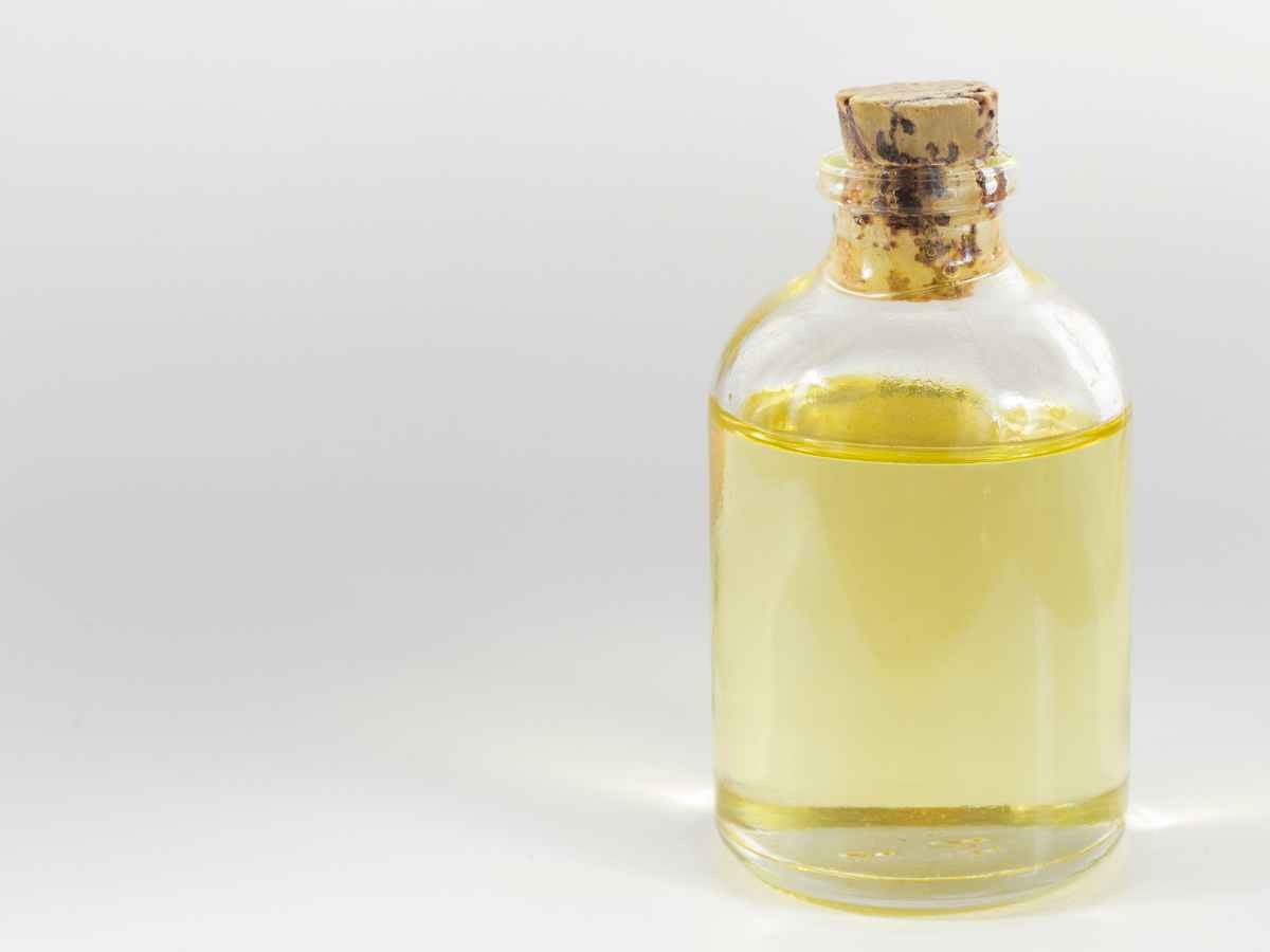 Can you use Castor oil during and after Radio Frequency skin tightening?