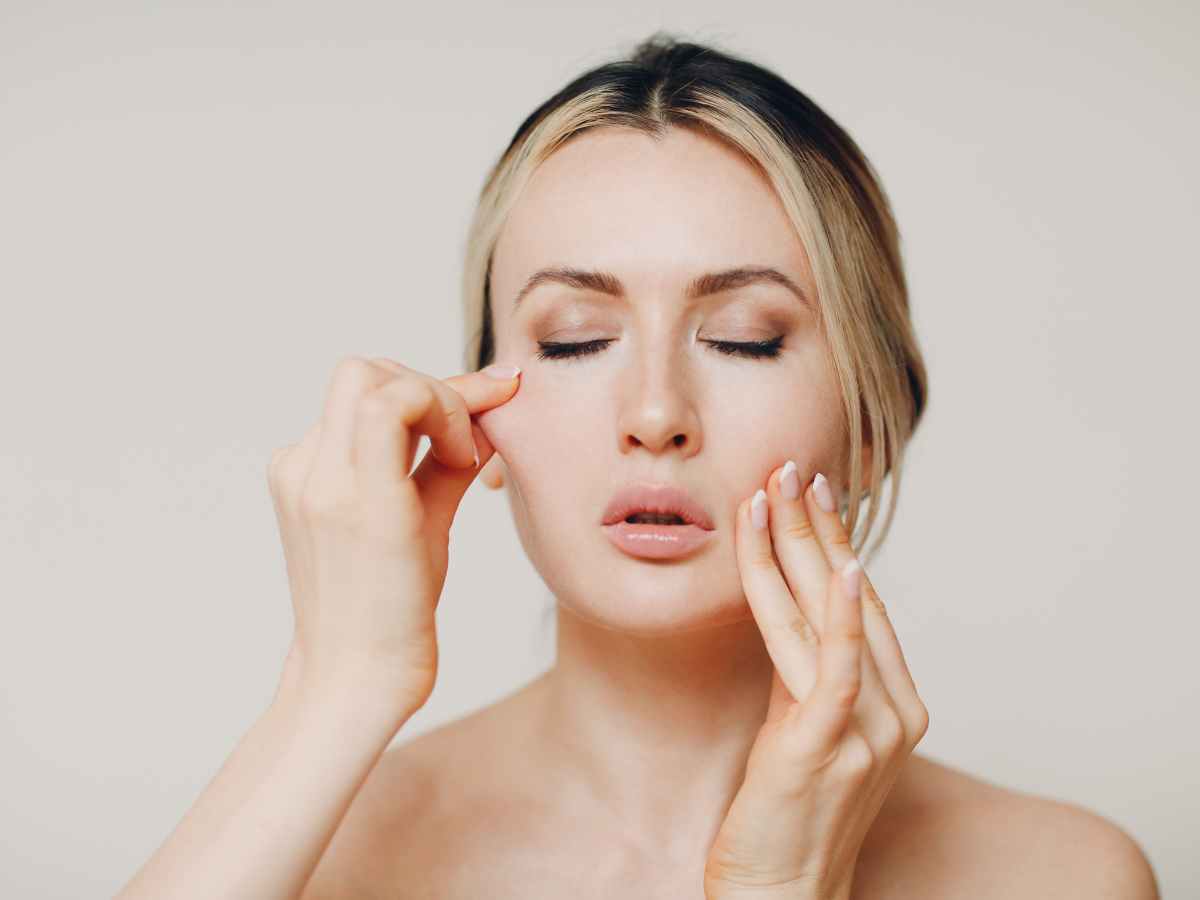 Revitalize Your Skin: 9 Sagging Skin Solutions for Enhanced Elasticity
