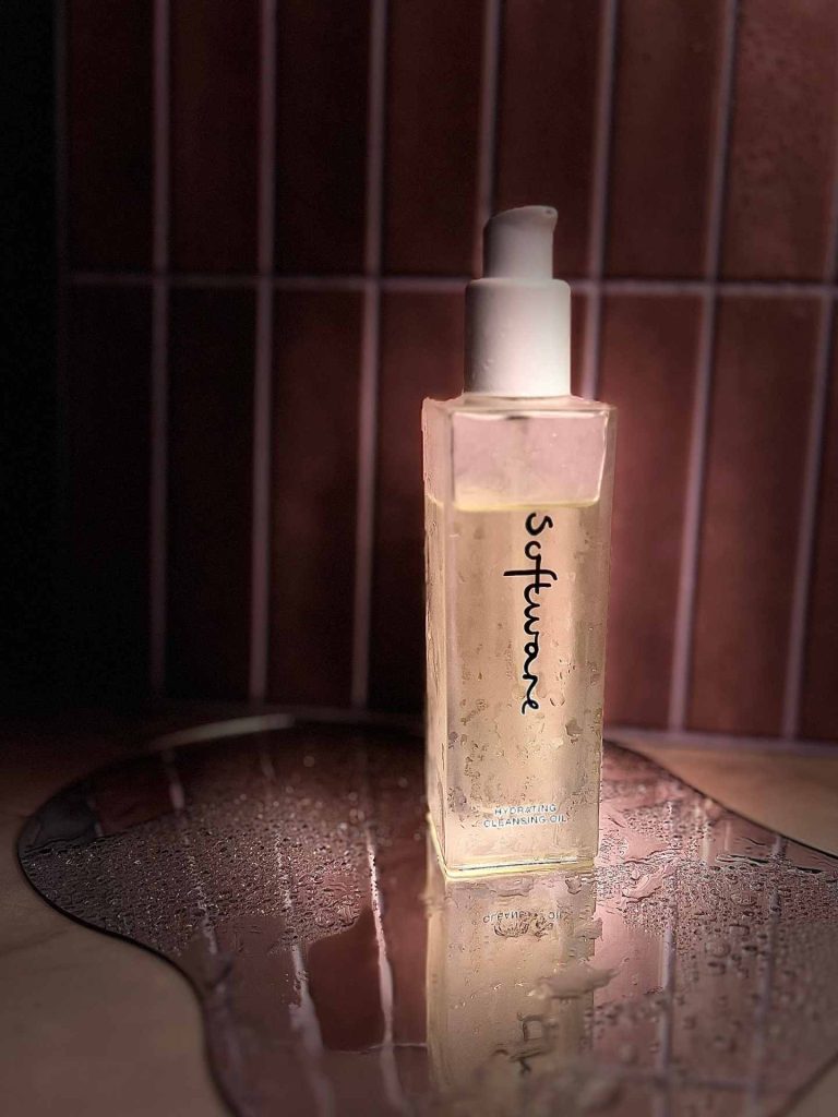 Hydrate, Hydrate: Software Hydrating Cleansing Oil, best on the market?